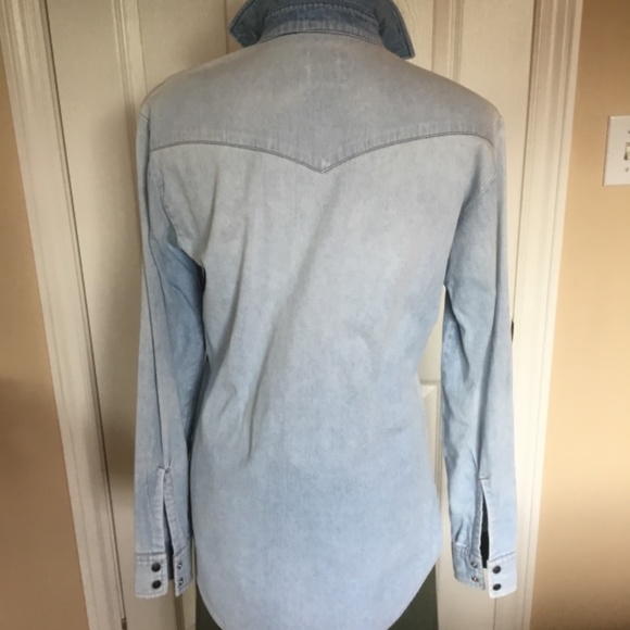 Levi’s Red Tab Denim Shirt - Picture 3 of 8